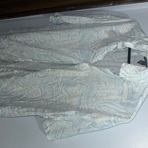 H&M Men's Light Blue and Cream Patterned Shirt Jacket